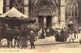 CPA (91)  SAINT SULPICE DE FAVIERES Pelerinage Façade De L Eglise (manege) - Saint Sulpice De Favieres