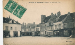 BEAUNE LA ROLANDE - Un Coin De La Place - Beaune-la-Rolande