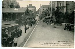 CHATEAUBOURG -4 Février 1912 - Le Christ Porté En Procession Avant L'Erection Du Calvaire - Zonder Classificatie
