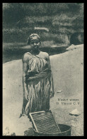 SÃO VICENTE- COSTUMES - Washer Woman Carte Postale - Kaapverdische Eilanden