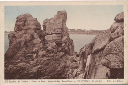 PENVENAN LE ROCHER DU VOLEUR DANS LE FOND SAINT GILDAS PORT BLANC - Penvénan