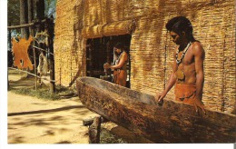 Jamestown, Virginia  Replica Of An Algonquin Indian "long House" Near The Reconstructed James Fort - Sonstige
