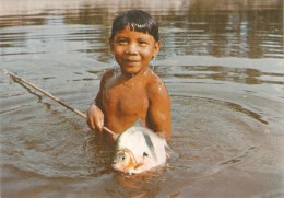 CT--N--1155--  COCOTI- MENINO LAUALAPITI DO RIO TUATUARI, COM PEIXE PACU', FLECHADO POR ELE - America