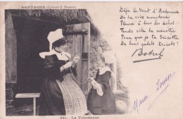 Carte Précurseur 1903 Bretagne : La Tricoteuse (tricot,tricoter) Signée Par Botrel - Personnages