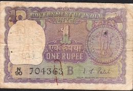 INDIA  P77d  1  RUPEE   1968 Signature 37 LETTER B    F-VF - Inde