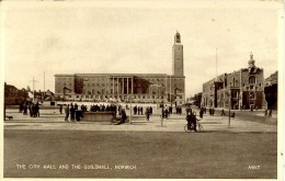 NORFOLK - NORWICH - THE CITY HALL AND THE GUILDHALL Nf601 - Norwich