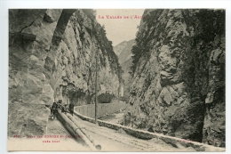 Dans Les Gorges De Saint Georges Près Axat (transport De Billes De Bois) - Axat