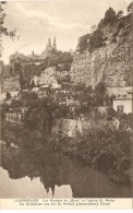 LUXEMBOURG   ---   Les Rochers Du "Bock" Et L'église St. Michel - Wiltz