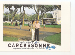 Aude - 11 - Carcassonne - Sous Les Jardins Le Parc Esplanade Charles De Gaulle Couple Bus - Carcassonne