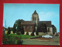 62- ISBERGUES - L'EGLISE - VIEILLE VOITURE - - Isbergues