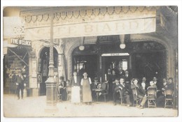 PARIS (75) Carte Photo Devanture Terrasse Du Café Biard Belle Animation - Cafés, Hôtels, Restaurants