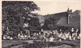 Ravels-O.L.Vrouw Van De Kempen-Open-lucht-school Voor Zwakke Meisjes- Een Gezellig Hoekje In Het Bloemenpark - Ravels