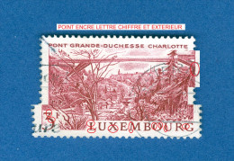 * 1966 N° 689 PONT CHARLOTTE OBLITÉRÉ TB - Variétés & Curiosités