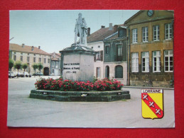 55 - DAMVILLERS - PLACE DU MARECHAL GERARD - - Damvillers