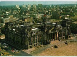 Berlin - Reichstagsgebäude Mit Brandenburger Tor Und Blick Auf Ost-Berlin - Tiergarten