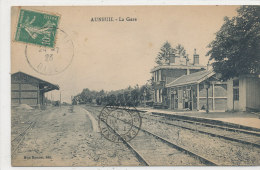 Y Y 729 / C P A - AUNEUIL     (60)  LA  GARE - Auneuil