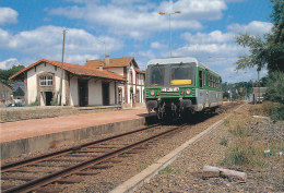 22 // CALLAC , Reseau Breton, Ligne De Carhaix à Guingamp, Aotorail AE SOULE X 97152 En Gare, Aout 1990 / CPM - Callac