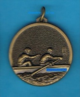 ** MÉDAILLE ** AVIRON ** Ø 3,7 Cm ** - Canottaggio