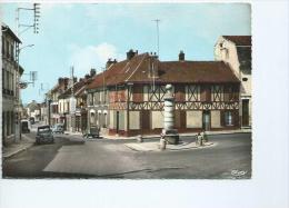 Val D'oise.Marines, Place Du Général Leclerc - Marines