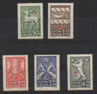 P599.-. FINLAND / FINLANDIA. 1942. SC # : B49 - B53 - MNH- RED CROSS - .-. CV: US $ 7.00 - Dienstzegels