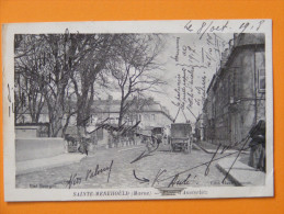 CPA Sainte-Menehould (51) - Place D'Austerlitz - Sainte-Menehould