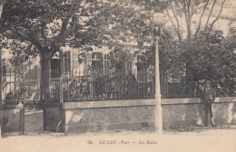 CPA - Le Luc - Les écoles - Le Luc