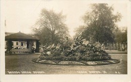 262927-Iowa, Cedar Rapids, RPPC, George Greene Square, Garden, Photo No P.2 - Cedar Rapids