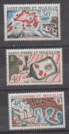 SAINT-PIERRE Et MIQUELON : Aménagements : Aérodrome De Saint-Pierre, Télévision, Nouveau Port - - Unused Stamps