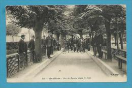 CPA 214 - Les Joueurs De Boules Dans Le Parc - Boulistes - ASNIERES 92 - Asnieres Sur Seine