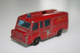 Matchbox Lesney 57C2 LAND ROVER FIRE ENGINE - Regular Wheels, Issued 1966, Scale : 1/64 - Matchbox (Lesney)