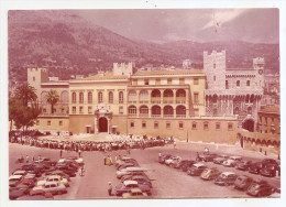 Monaco Palais Princier La Relève De La Garde Parking Autos + Cachet Au Dos Du Palais - Prince's Palace