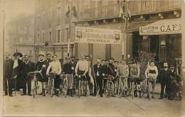 Ref K881-carte Photo -ucf -café Le Marengo -21 Boulevard Brune Paris 14eme - Sports -cyclisme -cyclistes -velo -velos - Arrondissement: 14