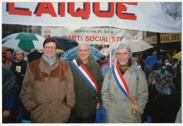 Pari Socialiste Manif Le Tarn A Paris 16 /1/1994 Tirage Limité A 50 Ex  Photo Souyri Paul Quilès  Cordes Sur Ciel - Political Parties & Elections