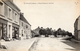 18 CHER - BAUGY Place Nationale, Côté Sud - Baugy