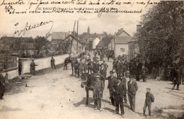 18 CHER - BAUGY La Route D'Avord Un Jour De Foire - Baugy