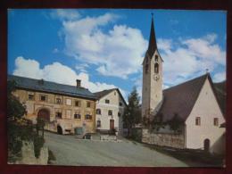 Scuol (GR) - Guarda: Dorfplatz - Guarda