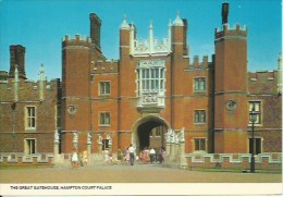 GREAT GATEHOUSE : Hampton Court Palace - Great Yarmouth