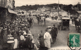 14....CALVADOS...DEAUVILLE...AV DE VILLERS UN JOUR DE COURSES...... - Deauville