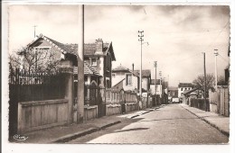 93 - VILLETANEUVE - Rue Albert Walter - Villetaneuse