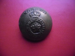 1 BOUTON METAL CANADA J.R GAUNT MONTREAL  : D= 25 Mm Honi Soit Qui Mal Y Pense - Couronne Et Feuille ERABLE - Buttons