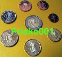 Ierland - Irlande - 1 Cent Tot 2 Euro 2005 Unc. - Ierland
