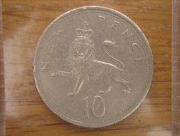 10 New Pence 1975 ELIZABETH II - 10 Pence & 10 New Pence