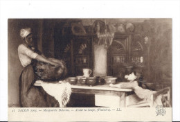 Cp Salon 1905 Tableau Peinture Marguerite Delorme Avant La Soupe 29 Finistère Femme Rouet Lit Clos Bretonne Bretagne - Peintures & Tableaux