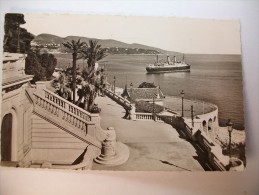 Carte Postale Monaco Monte-Carlo Les Terrasses Et Le Tir Aux Pigeons .Vue Sur Le Cap Martin (oblitéré 1954 + Tampon) - Las Terrazas