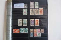 INDE :ex Colonies Françaises 20 Timbres Oblitérés Et Nsg - Oblitérés