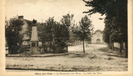 CPA 95  MERY SUR OISE LE MONUMENT AUX MORTS LA SALLE DES FETES - Mery Sur Oise