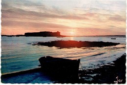 CPSM FRANCE 56 MORBIHAN PLOEMEUR - Coucher De Soleil Sur La Côte Bretonne (Fort-Bloqué) - 1965 - Ploemeur