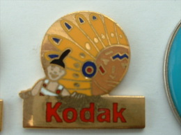 PIN´S KODAK - AMERIQUE - Photographie