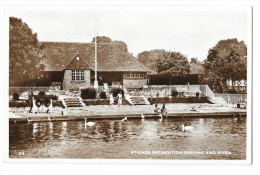 STAINES (Angleterre) Recreation Ground And River - Surrey