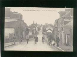 35 Chateaugiron La Route De Noyal Sur Vilaine édit. Mary Rousselière N° 4752 Animée , Vélo - Châteaugiron